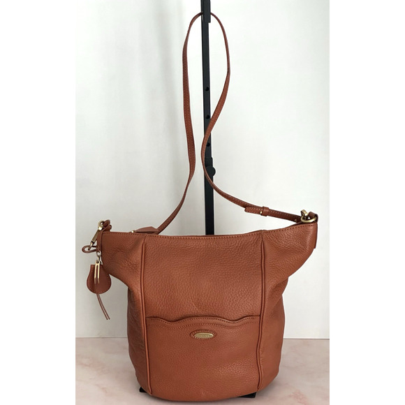 Tahari Bucket Handbag Women’s Tahari Leather Crossbody Bucket Shoulder Handbag - Picture 3 of 16